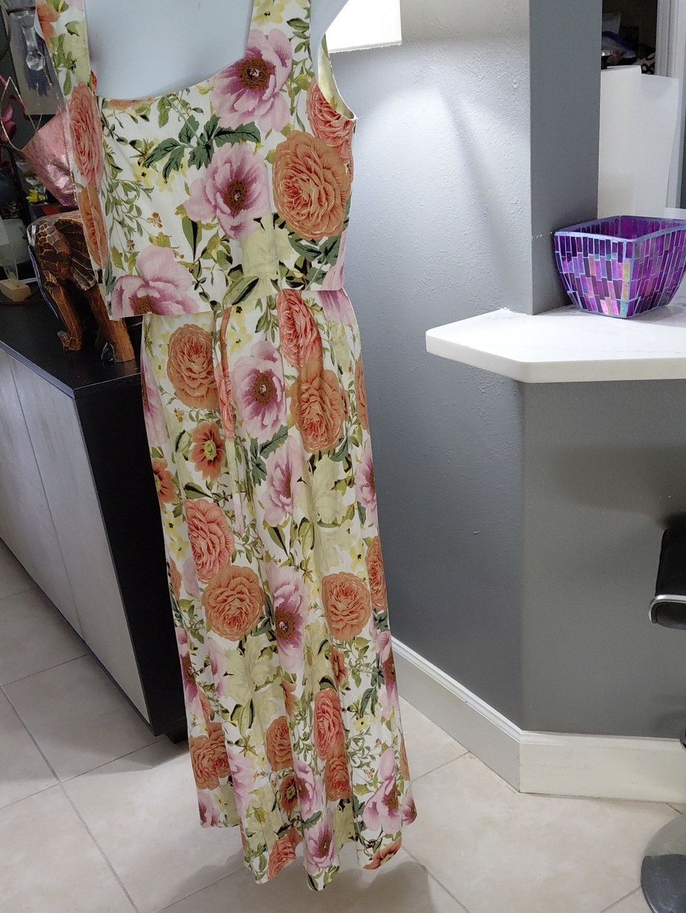 Floral Sleeveless Fitted 2 Piece Maxi Dress - Pink & Peach Green Flowers - Picture 15 of 16